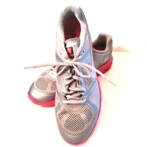 Nike Women's Training Lunar Running Athletic Shoes Size 10